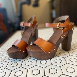 Brown strappy high platform heels
